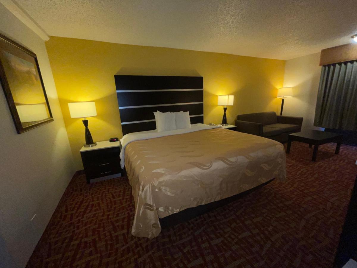 Quality Inn Fort Smith I-540 Екстериор снимка