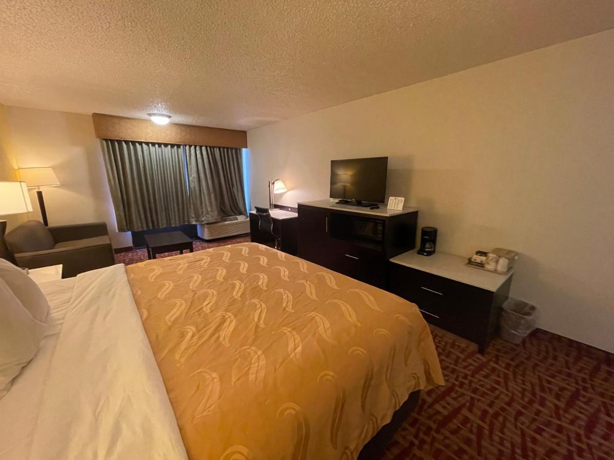 Quality Inn Fort Smith I-540 Стая снимка