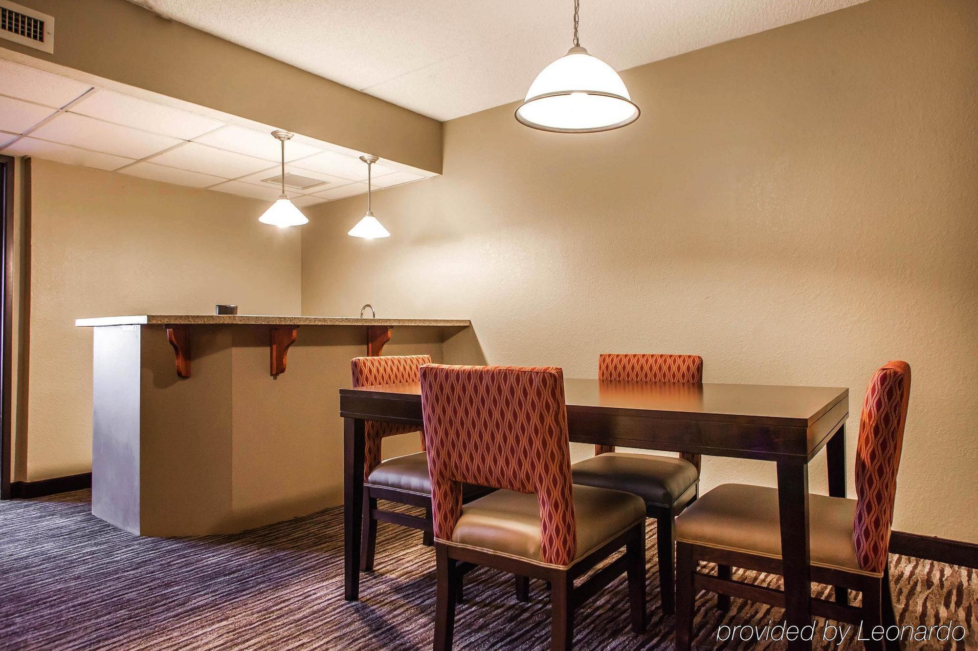 Quality Inn Fort Smith I-540 Екстериор снимка